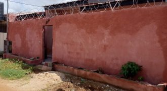 04 pièces situé à SONGON cité Nzi kan